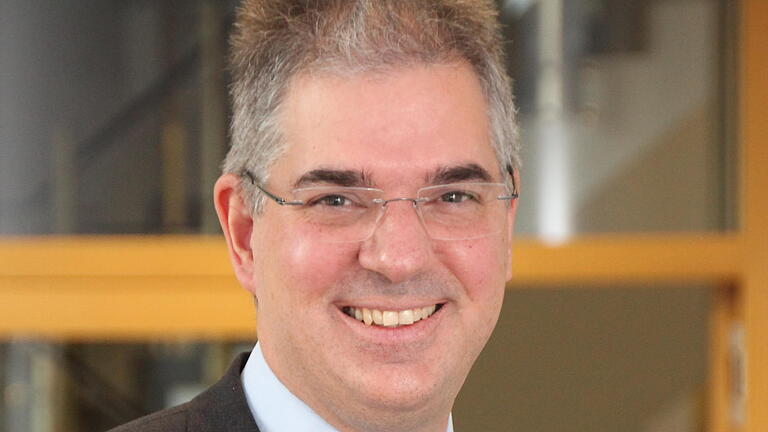 Klinikreferent Gregor Bett - Klinikreferent Dr. Greogr Bett, Klinikum Main-Spessart Klinikreferent Gregor Bett - Klinikreferent Dr. Greogr Bett, Klinikum Main-Spessart