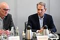 Nachdenkliche Gesichter: Geschäftsführer Stefan Krug (links) und Verwaltungsratsvorsitzender Michael Stoschek erklärten am Montag beim Pressegespräch in Coburg die kritische Lage des Autozulieferers Brose.