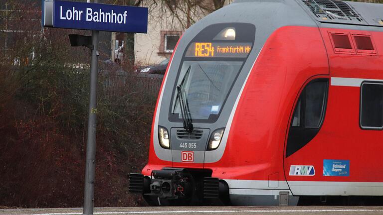 In einem solchen Regionalexpress hatten zwei Männer aus Sachsen einen 64-jährigen Mann aus Main-Spessart Mitte Juli massive Faustschläge ins Gesicht verpasst.