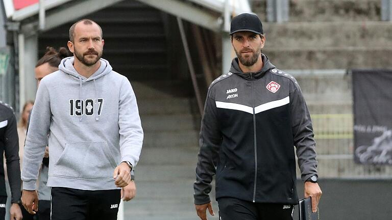 Derzeit sind Sebastian Neumann (links) und Ronny Ermel als Interims-Duo für die Mannschaft der Würzburger Kickers zuständig.