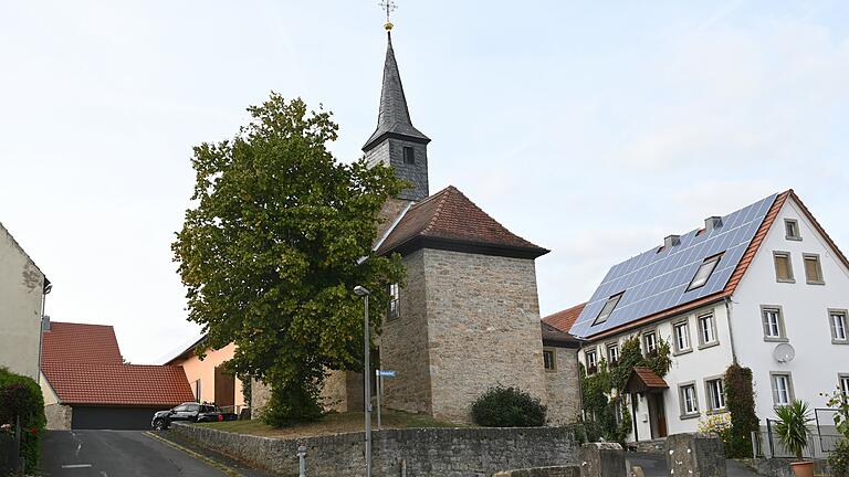 Die St.-Nikolauskapelle in Eßfeld erinnert an einen Minnesänger aus dem 13. Jahrhundert.