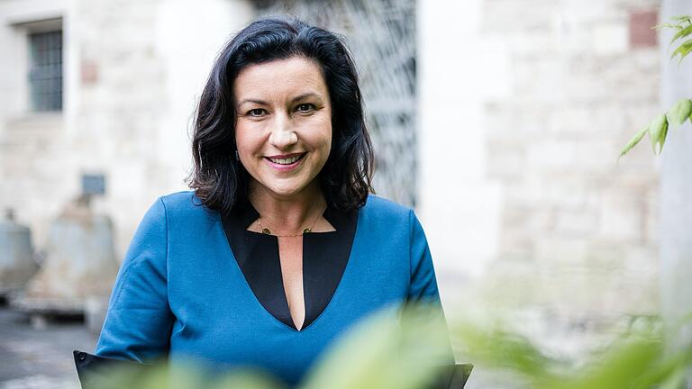Dorothee Bär ist neue stellvertretende Vorsitzende der CDU/CSU-Bundestagsfraktion. Dorothee Bär ist neue stellvertretende Vorsitzende der CDU/CSU-Bundestagsfraktion.