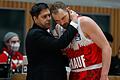 Headcoach Sasa Filipovski (hier mit Felix Hoffmann) hofft auf einen Sieg für die Baskets bei den Löwen in Braunschweig.