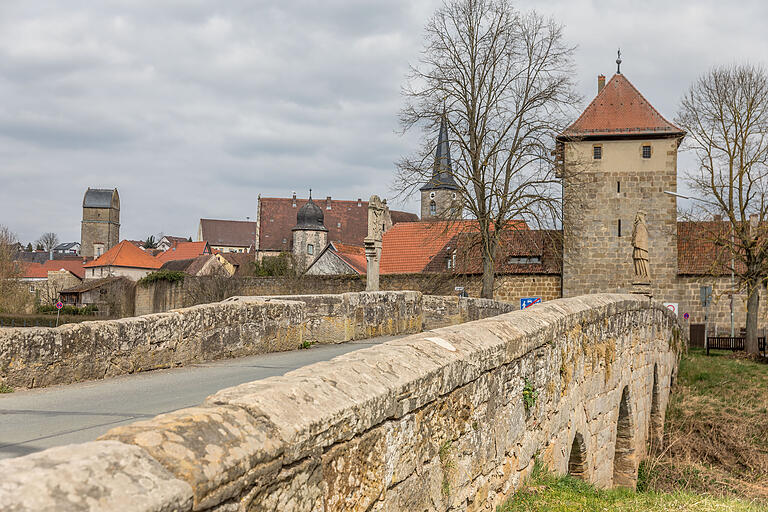 Die Stadt Seßlach zählt mit ihrem sehr gut erhaltenen mittelalterlichen Stadtbild zu den schönsten Orten in Oberfranken. Die Stadt Seßlach zählt mit ihrem sehr gut erhaltenen mittelalterlichen Stadtbild zu den schönsten Orten in Oberfranken. 