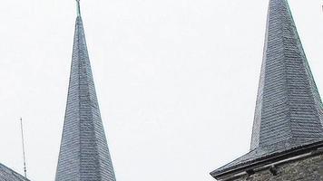 Kirchendach als Solarfläche? Das wollen die Denkmalschutzbehörden nicht. Kirchendach als Solarfläche? Das wollen die Denkmalschutzbehörden nicht.
