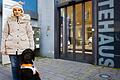 Weil ein Arzt hygienische Bedenken hatte, wurde die sehbehinderte Melanie Hamm mit ihrem Blindenführhund 'Nino' aus einer Arztpraxis in Schweinfurt verwiesen.