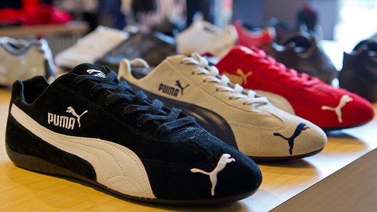 Sportartikelhersteller Puma       -  Puma will mit seinem Kult-Schuh &bdquo;Speedcat&rdquo; an der Retro-Welle mitverdienen (Archivbild).