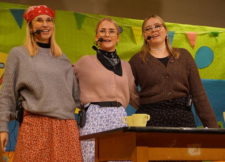 Hatten mit ihrem 'Dorfgespräch' Premiere (von links): Sophia Stahl, Susen Wachtler und Johanna Weigel. Hatten mit ihrem 'Dorfgespräch' Premiere (von links): Sophia Stahl, Susen Wachtler und Johanna Weigel.