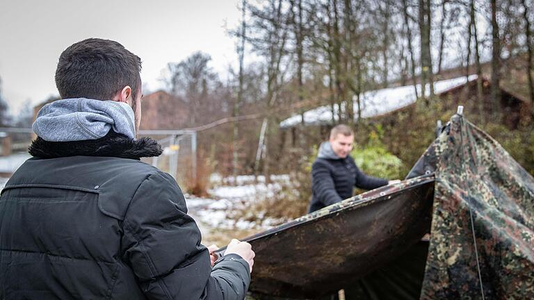 Gemeinsam begingen Karriereberater und potenzielle Bewerber den Tag. Viele Eindrücke voneinander und vom Dienst an der Infanterieschule wurden gewonnen.       -  Gemeinsam begingen Karriereberater und potenzielle Bewerber den Tag. Viele Eindrücke voneinander und vom Dienst an der Infanterieschule wurden gewonnen.