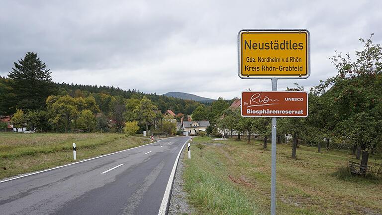 Neustädtles hat 130 Einwohner. Der Ortsteil von Nordheim wird einen neuen Spielplatz, Glasfaser-Hausanschlüsse und zeitgemäße Bestattungsmöglichkeiten bekommen. Neustädtles hat 130 Einwohner. Der Ortsteil von Nordheim wird einen neuen Spielplatz, Glasfaser-Hausanschlüsse und zeitgemäße Bestattungsmöglichkeiten bekommen.