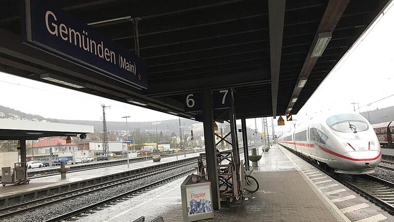 ICE im Bahnhof Gemünden ICE im Bahnhof Gemünden