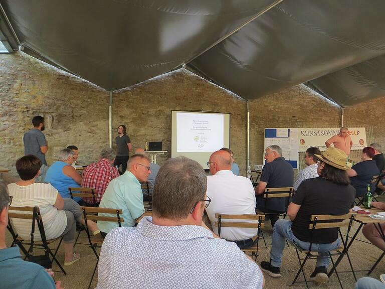 Workshop zur Ideenfindung für die kommunale Allianz 'Fränkischer Süden'. Workshop zur Ideenfindung für die kommunale Allianz 'Fränkischer Süden'.