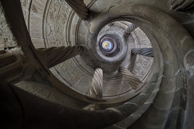 Die kunstvolle Wendeltreppe des Blasius Berwart, die im 16. Jahrhundert im Mergentheimer Schloss errichtet wurde, ist ein Meisterwerk deutscher Steinmetzkunst. Die kunstvolle Wendeltreppe des Blasius Berwart, die im 16. Jahrhundert im Mergentheimer Schloss errichtet wurde, ist ein Meisterwerk deutscher Steinmetzkunst.
