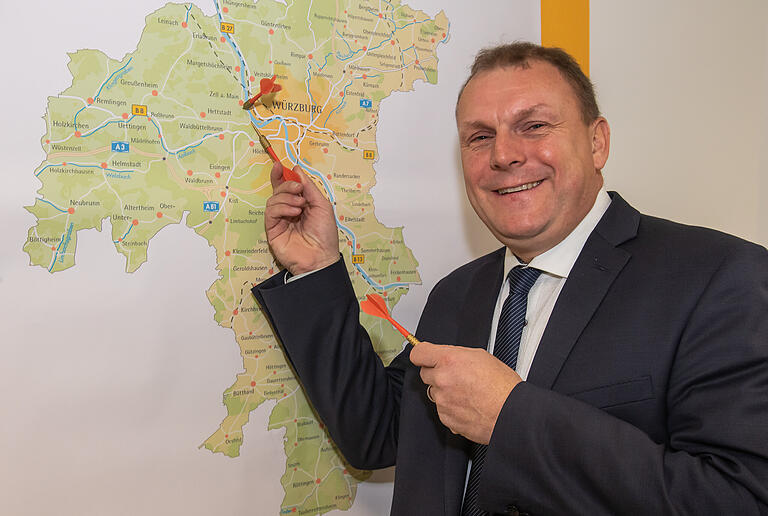 In Zell am Main landete der Pfeil des CSU-Landratskandidaten. Die Fahrt dorthin – ein Katzensprung von Kürnach aus. In Zell am Main landete der Pfeil des CSU-Landratskandidaten. Die Fahrt dorthin – ein Katzensprung von Kürnach aus. 