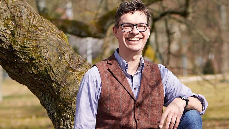 Kinderbuchautor Christian Seltmann bietet Kindern bei den Seinsheimer Kulturtagen eine Mitmachlesung an. Seine Bücher wurden vielfach ausgezeichnet, unter anderem mehrmals mit dem Leipziger Lesekompass. Kinderbuchautor Christian Seltmann bietet Kindern bei den Seinsheimer Kulturtagen eine Mitmachlesung an. Seine Bücher wurden vielfach ausgezeichnet, unter anderem mehrmals mit dem Leipziger Lesekompass.