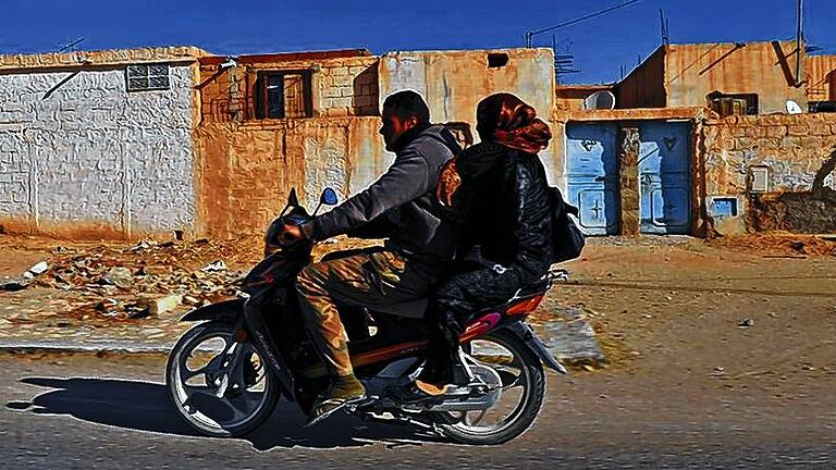 Bergbauregion Gafsa: Der Phosphatabbau im Zentrum Tunesiens bringt viel Geld für die Regierung &ndash; die Arbeiter vor Ort haben nichts davon.