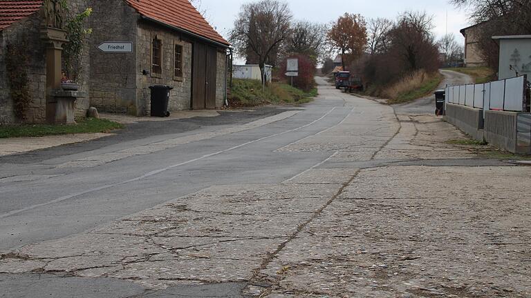 Der Lohweg in Hohestadt könnte eine Neugestaltung gut vertragen.