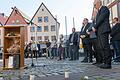 Am Gedenkwochenende erinnerte Bürgermeister Jürgen Lippert am Denkmal des historischen Rathauses an die Zerstörung der Stadt vor 80 Jahren im Zweiten Weltkrieg.