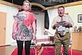 Sapperlot: Die Gift sprühende Gertrude und ihr vermeintliches Internet-Date, der grunzende Emil, sorgten für viele Lacher bei der Aufführung der Oberelsbacher Theatergruppe Rhöngeist.