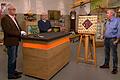 Der Bad Brückenauer Uwe Schindler (rechts) war zu Gast in der bekannten ZDF-Sendung 'Bares für Rares'. Hier ist er im Studio mit Moderator Horst Lichter (Mitte) und Experte Albert Maier (links) zu sehen - samt der von ihm mitgebrachten Schablonen. Screenshot: ZDF/Bares für Rares vom 19. Mai 2021; Rebecca Vogt       -  Der Bad Brückenauer Uwe Schindler (rechts) war zu Gast in der bekannten ZDF-Sendung 'Bares für Rares'. Hier ist er im Studio mit Moderator Horst Lichter (Mitte) und Experte Albert Maier (links) zu sehen - samt der von ihm mitgebrachten Schablonen. Screenshot: ZDF/Bares für Rares vom 19. Mai 2021; Rebecca Vogt