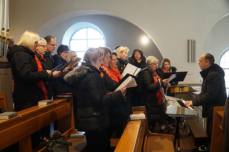 Musikalisch umrahmte der Singkreis Intakt unter Leitung von Christopher Kuhn den Gottesdienst