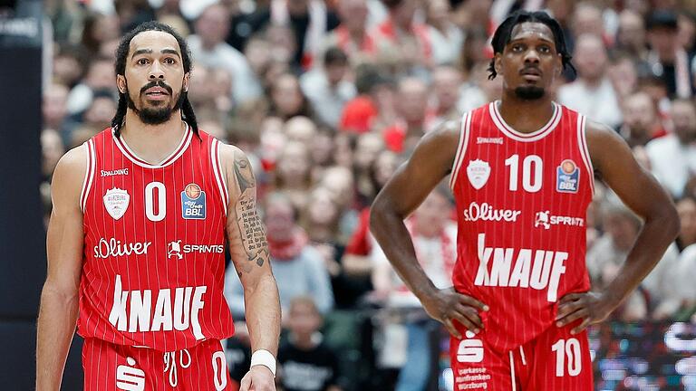 Otis Livingston II (links) und Darius Perry (rechts) waren zwei der Anführer der Würzburg Baskets in der vergangenen Saison. Nun spielen sie wie die Würzburg Baskets in der Basketball-Champions League.