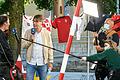 Zufällig kommt Schornsteinfeger Daniel Weiglein im Innenhof des Veitshöchheimer Rathauses vorbei und wird von Sport-Moderator Peter Großmann gleich mal vor Kamera und Mikrofon geholt.&nbsp;