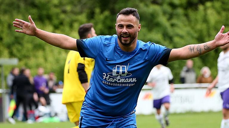 Fußball,  Kreisklasse, SC Lindleinsmühle - TSV Grombühl       -  Mit offenen Armen wurden Yunus Özdemir und die anderen sieben Neuzugänge des SC Lindleinsmühle in Biebelried empfangen.