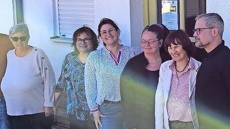 Neuer Vorstand mit Beisitzern, von links: Winfried Wahler, Petra Franz, Gudrun Cimander, Lisa Warmuth, Nancy Reuter, Ursula Wiegel und Christian Volpert (Beisitzerin Manuela Ebert und Kassiererin Katja Schaub fehlen auf dem Foto). - Neuer Vorstand mit Beisitzern, von links: Winfried Wahler, Petra Franz, Gudrun Cimander, Lisa Warmuth, Nancy Reuter, Ursula Wiegel und Christian Volpert (Beisitzerin Manuela Ebert und Kassiererin Katja Schaub fehlen auf dem Foto). Neuer Vorstand mit Beisitzern, von links: Winfried Wahler, Petra Franz, Gudrun Cimander, Lisa Warmuth, Nancy Reuter, Ursula Wiegel und Christian Volpert (Beisitzerin Manuela Ebert und Kassiererin Katja Schaub fehlen auf dem Foto). - Neuer Vorstand mit Beisitzern, von links: Winfried Wahler, Petra Franz, Gudrun Cimander, Lisa Warmuth, Nancy Reuter, Ursula Wiegel und Christian Volpert (Beisitzerin Manuela Ebert und Kassiererin Katja Schaub fehlen auf dem Foto).