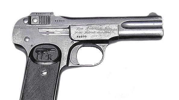 Mordwaffe: Mit so einer Pistole schoss der Killer, einer FN 1900 Browning Foto: Wikipedia