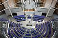 Nach der Bundestagswahl - Bundestag       -  Im Bundestag muss umgebaut werden. Es gibt weniger Sitze und Parteien im neugewählten Parlament.
