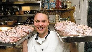Der Erlabrunner Koch Guido Prößl       -  Der Erlabrunner Koch Guido Prößl bei der Arbeit.