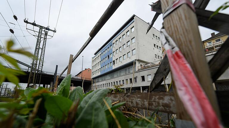 Wegen 'Gefahr für Leib und Leben' hätte ein Wohnhaus in Würzburg-Grombühl bereits 2019 geräumt werden müssen. Wegen 'Gefahr für Leib und Leben' hätte ein Wohnhaus in Würzburg-Grombühl bereits 2019 geräumt werden müssen.