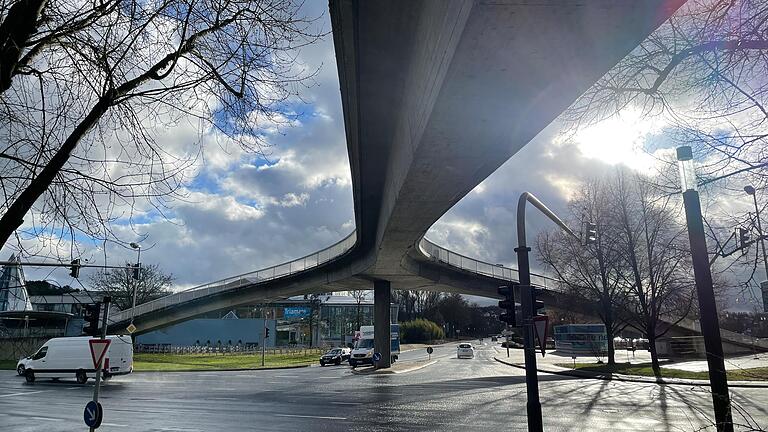 Die Falaiser Brücke – ein markantes Bauwerk für Bad Neustadt.