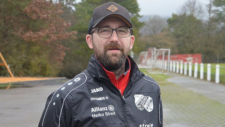 Trainer Alexander Sawade will mit der TSG Bastheim die bayerische Hallenmeisterschaft der Frauen genießen. Trainer Alexander Sawade will mit der TSG Bastheim die bayerische Hallenmeisterschaft der Frauen genießen.