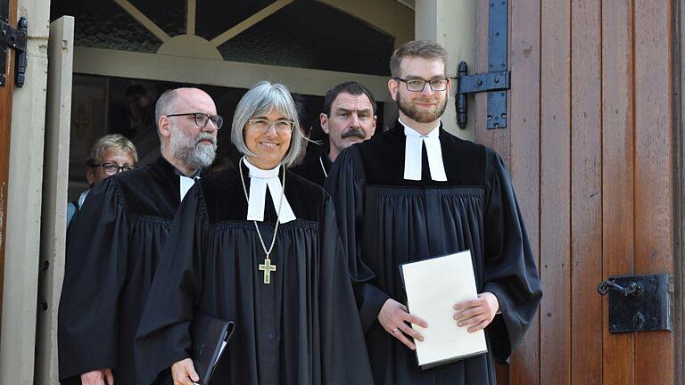 Jan Lungfiel wurde am Sonntag, 20. August, als Pfarrer z. A. für die Kirchengemeinden Ermershausen und Birkenfeld ordiniert.