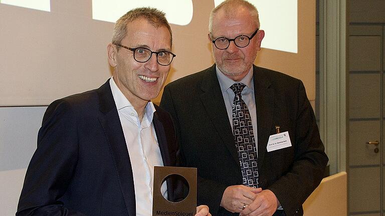 Michael Reinhard (links), Chefredakteur der Main-Post, und Matthias Rath (Verein zur Förderung der publizistischen Selbstkontrolle)