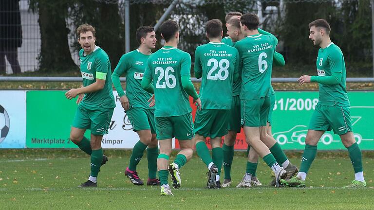 Allen Grund zum Jubeln hatten die Spieler der TSV Großbardorf beim Auswärtsspiel in Rimpar.