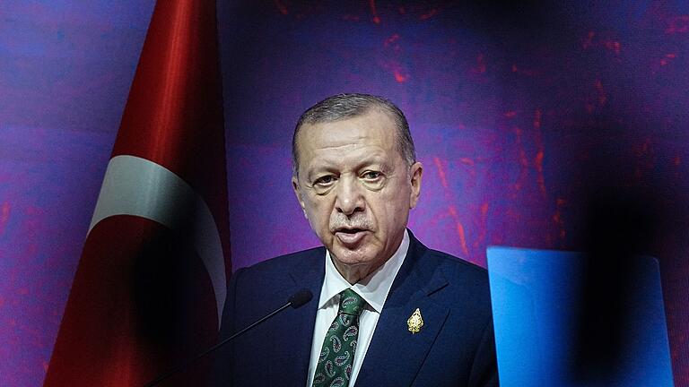 Recep Tayyip Erdogan.jpeg       -  Erdogan verfehlte sein wichtigstes Ziel bei der Wahl, mit der AKP Istanbul zurückzugewinnen.