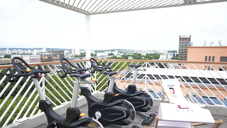 Paris 2024 - Vorbereitungen       -  Beim Spinning haben die Olympia-Stars im deutschen Haus besten Ausblick über die Stadt.