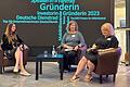 Bei der Podiumsdiskussion (von links): Christina Diem-Puello (Deutsche Dienstrad GmbH), Barbara Wohlleben und Claudia Hobein (beide Elektromotorenwerk Bad Neustadt).