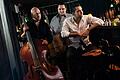 Die weltweit gefeierte Gypsy Jazz Formation „Gismo Graf Trio“  gastiert am Samstag, 8. Februar, um 17 Uhr im Schüttbau in Rügheim.