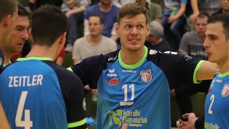 Wird sich aus dem Kreis der Hammelburg Volleys erst einmal verabschieden: Oscar Benner (Nr. 11). Foto: Jens Feistel       -  Wird sich aus dem Kreis der Hammelburg Volleys erst einmal verabschieden: Oscar Benner (Nr. 11). Foto: Jens Feistel