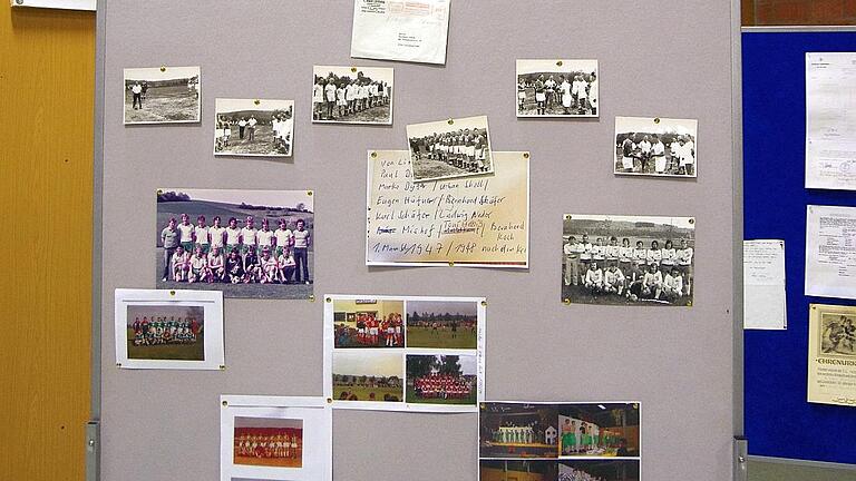 Ausstellung mit historischen Aufnahmen - Ausstellung mit historischen Aufnahmen Ausstellung mit historischen Aufnahmen - Ausstellung mit historischen Aufnahmen