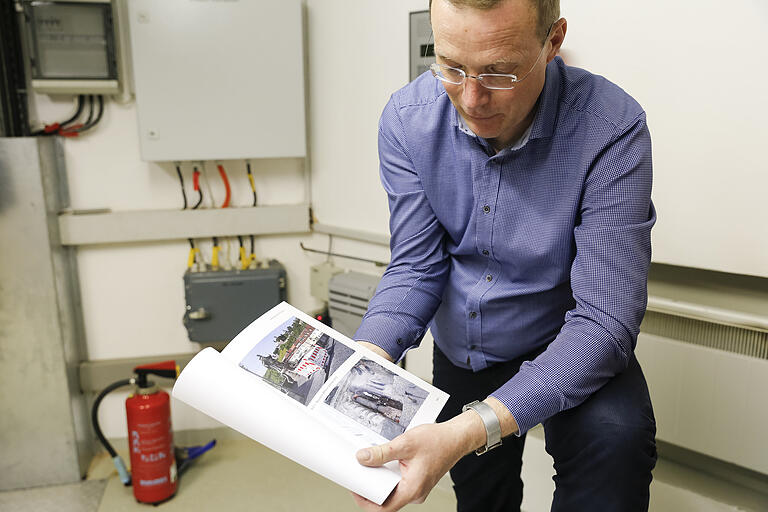 Knut Wolfram im Inneren des ersten Pfeilers. Knut Wolfram im Inneren des ersten Pfeilers.
