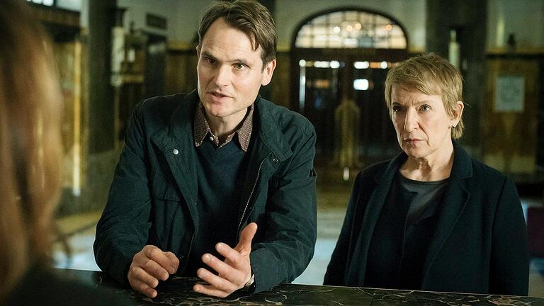 Der Franken-'Tatort' mit dem Titel 'Warum' lockte 9,36 Millionen Zuschauerinnen und Zuschauer vor den Bildschirm. Der Franken-'Tatort' mit dem Titel 'Warum' lockte 9,36 Millionen Zuschauerinnen und Zuschauer vor den Bildschirm.