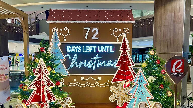 Weihnachtszeit auf den Philippinen       -  Vier Monate feiern die Filipinos mit Lichtern und Musik Weihnachten.