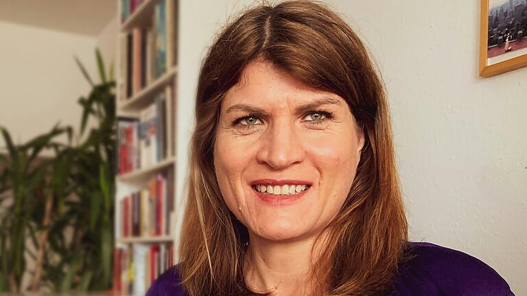 Claudia Stamm überlegt, bei der Würzburger OB-Wahl im Mai anzutreten. Claudia Stamm überlegt, bei der Würzburger OB-Wahl im Mai anzutreten. 