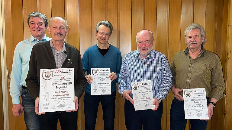 Auf dem Foto (von links):&nbsp; Erster Vorstand Reiner Knöll, die Jubilare Karl-Heinz Preisendörfer, Winfried Heid, Alois Belz und Harry Sachs.