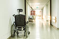 Ohne Pflegekräfte können Kliniken und Pflegeheime gar nicht exisitieren. Dennoch tut sich unsere Gesellschaft schwer, den Beruf aufzuwerten.&nbsp;